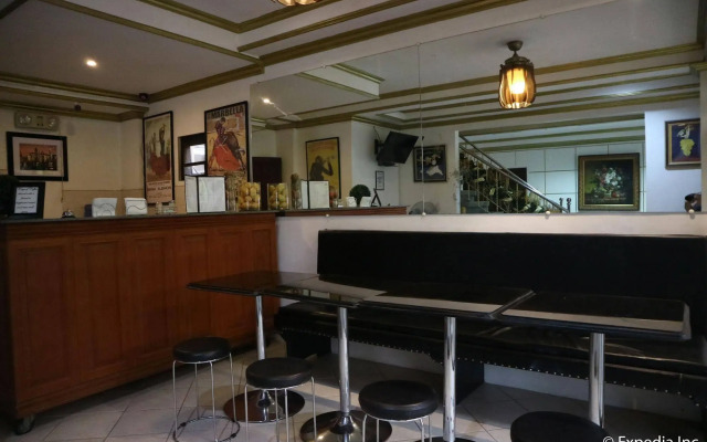 Spring Plaza Hotel