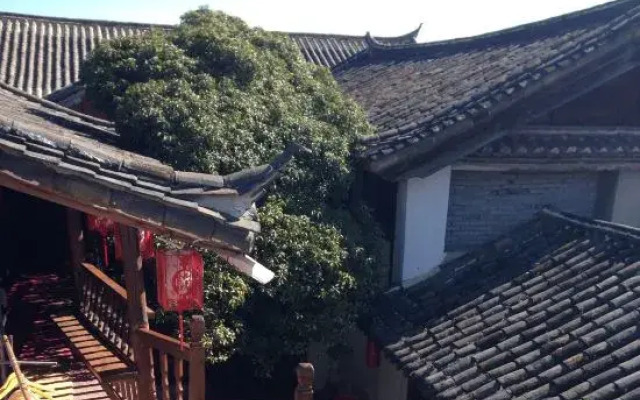 Lijiang Shijingli Boutique Inn