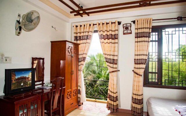 Long Life Hotel