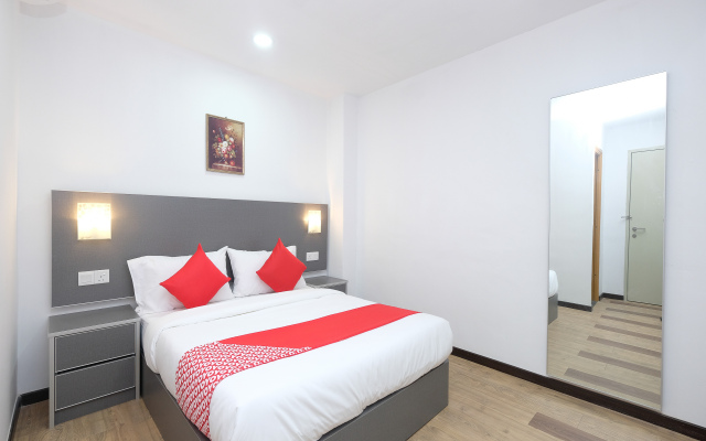 OYO 44043 First Garden Hotel