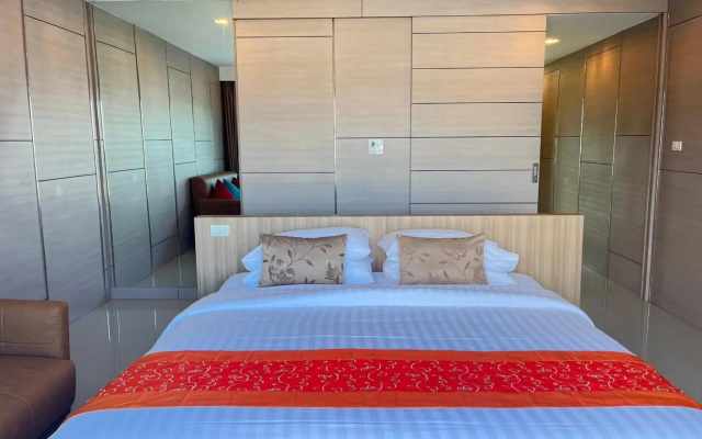 Patong Bay Hill Resort - photo 3