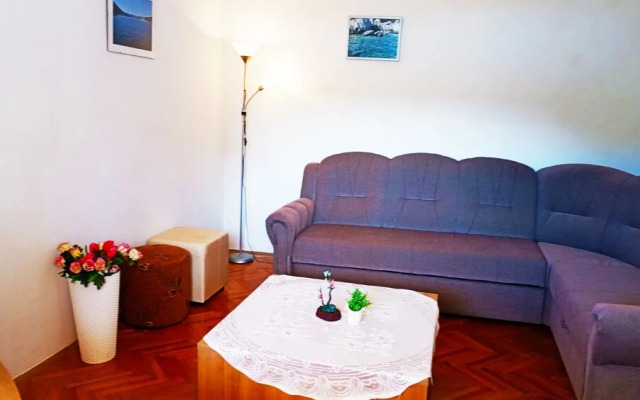 Neve - 30 m From sea - H