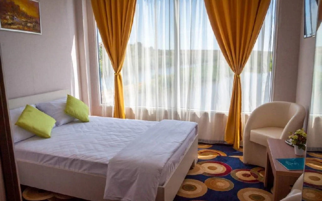 Bella Marina Hotel Plutitor cm