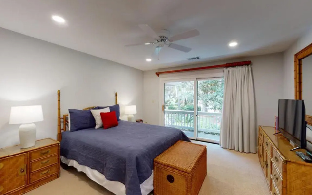 15 Promontory Ct
