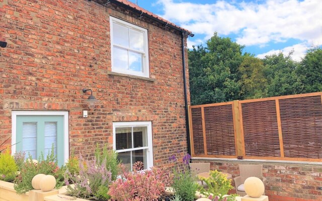Stapleton/Parkgate Cottages