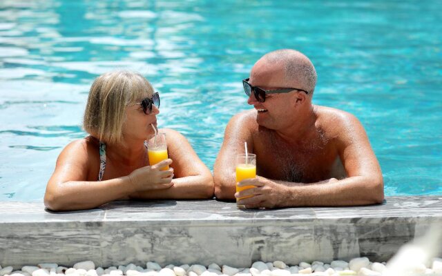 Tropical Garden Homestay Villa