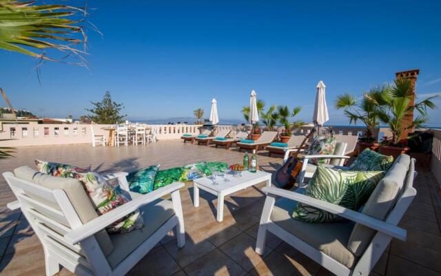 Manolia Dream Apartment 3-bedrooms 30m to the beach