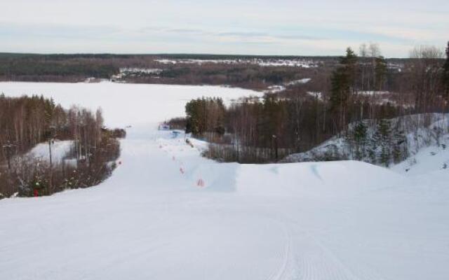 Krasnoye Ozero Resort