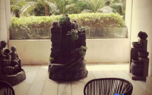 Q+ · Beihai Beibu Bay No.1 Yijia Online Serviced Apartment