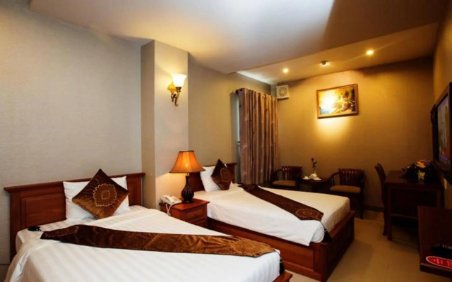 Premium White Lion Hotel