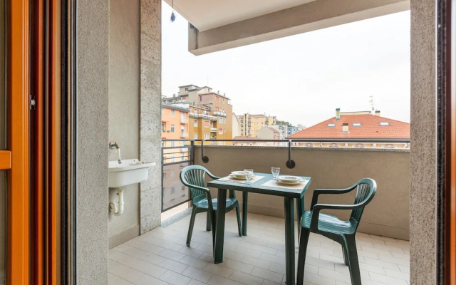 Savona District Terrace Flat