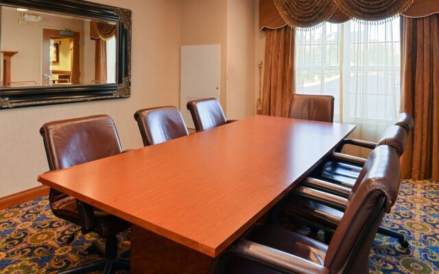 Holiday Inn Express Hotel & Suites Southfield - Detroit