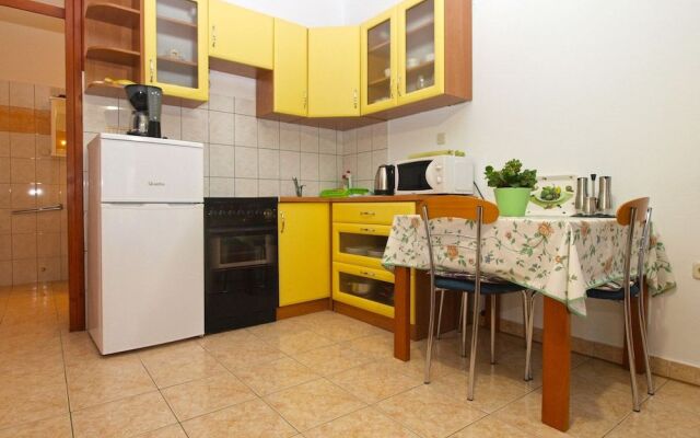 Apartment 397