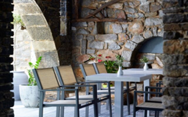Mistral Bay Hotel