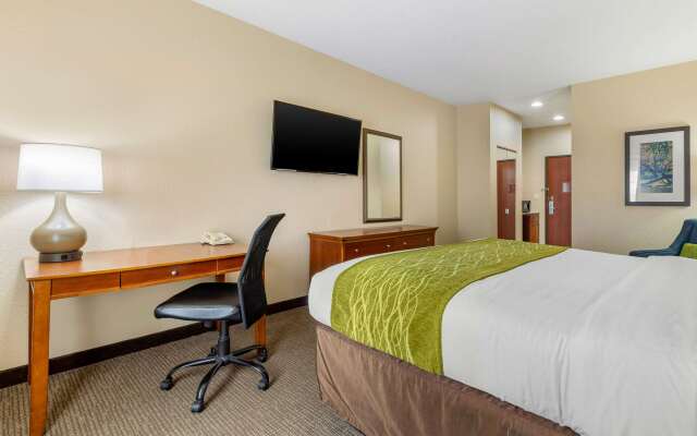 Comfort Inn & Suites Davenport - Quad Cities