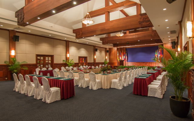 Angkor Palace Resort & Spa
