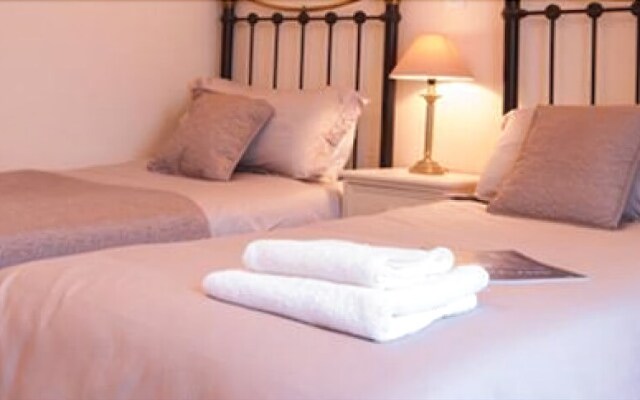 Rocklea Guest House