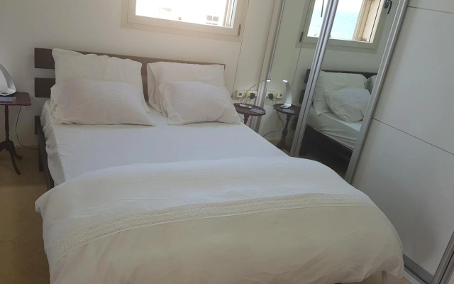Jaffa Family Penthouse, sea front , 3BR, 2BA,