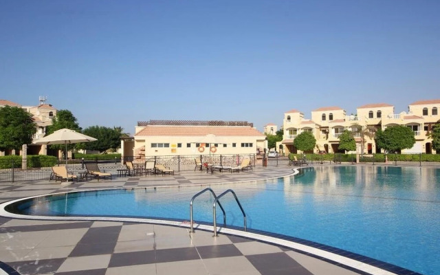 Al Hamra Village Holiday Apartments
