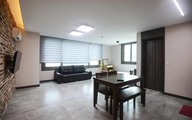 Geoje Wahyunbeach Pension
