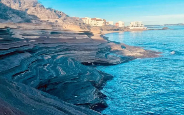 Peaceful Beachside Escape