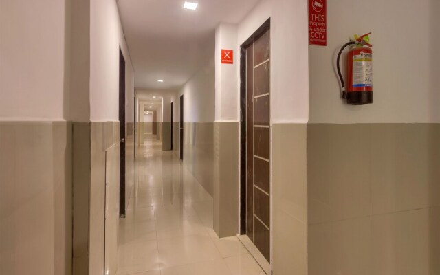 OYO 11485 Hotel Elite Inn