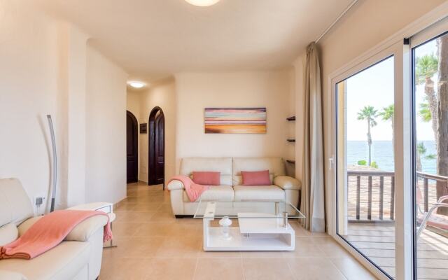 Luxury Apartment+Pool P69 Next To the Beach