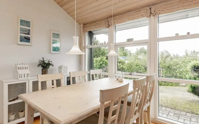 6 Person Holiday Home in Hals