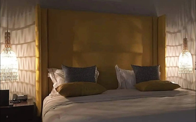 Mikhael's Hotel