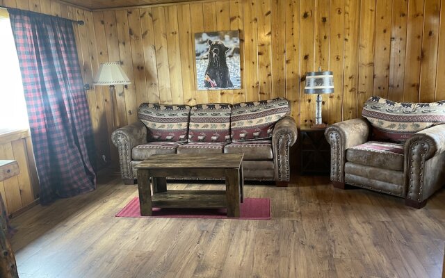 Travellers Rest Cabins and RV Park