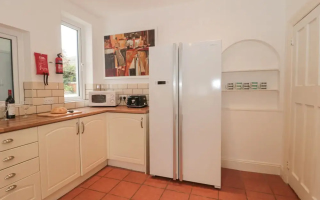 2 Moorlands
