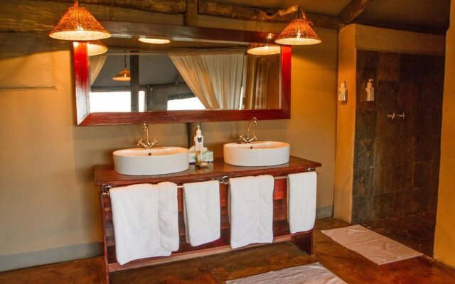 Eagle Tented Lodge & Spa Etosha