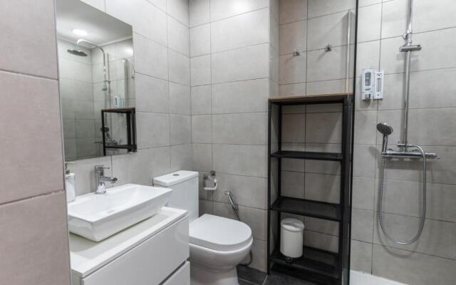 Old Town Apartment 5min to the beach