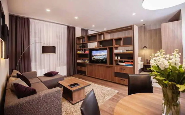 Отель Senator Maidan