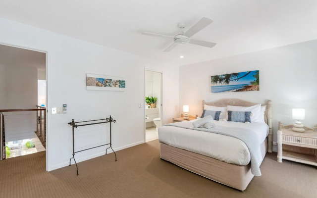 Noosa Entrance Waterfront Resort