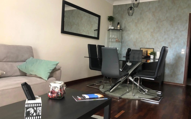 Castelo do Relógio by Férias em Figueira