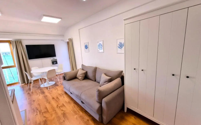 Umag apartment center seafront seaview old town 2