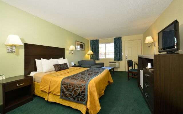 University Inn & Suites