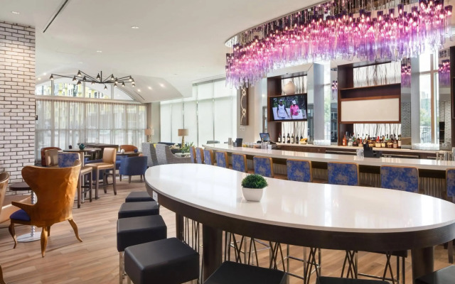 Canal Street Hotel