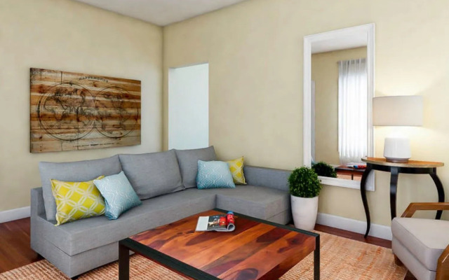 Villa and Townhomes by Nashville Vacations