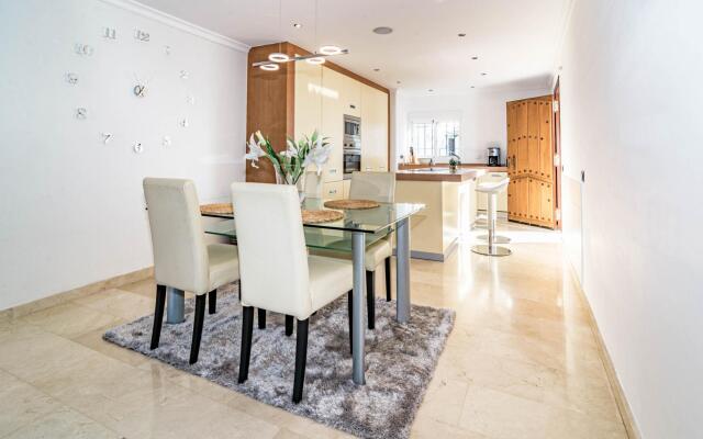 AGC28 - Casa Garden Club by Roomservices