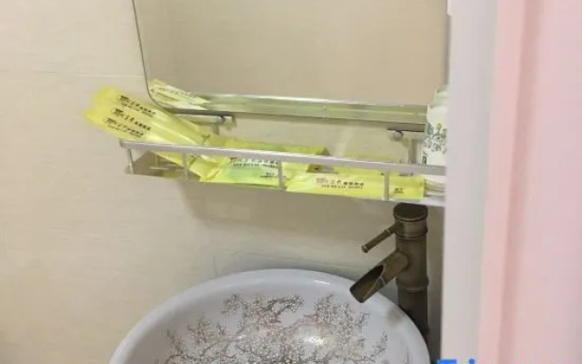 Yuelai Hotel Chain – Bathroom – Beijing