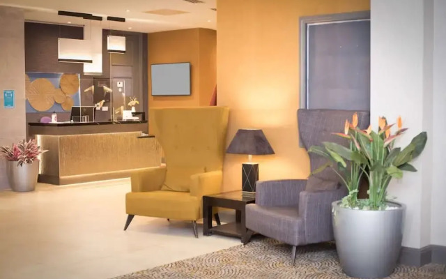 Doubletree By Hilton Reading M4 J10