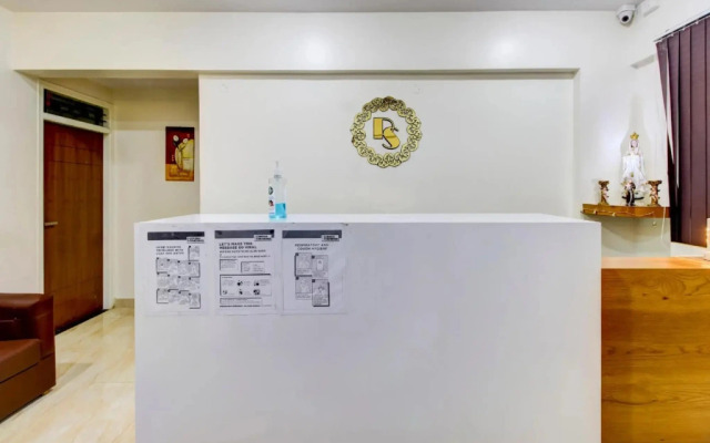 Prime Square by OYO Rooms