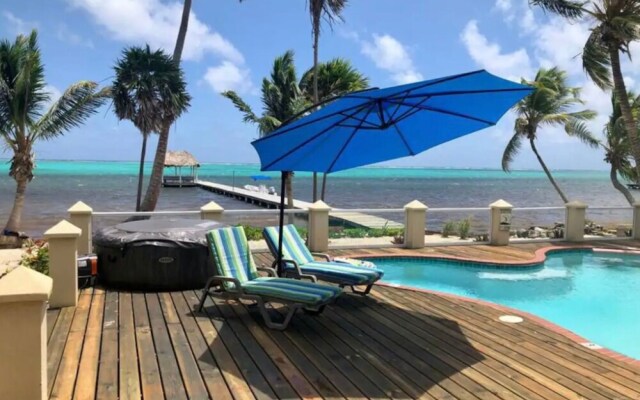 Modern house with océano view in Belice