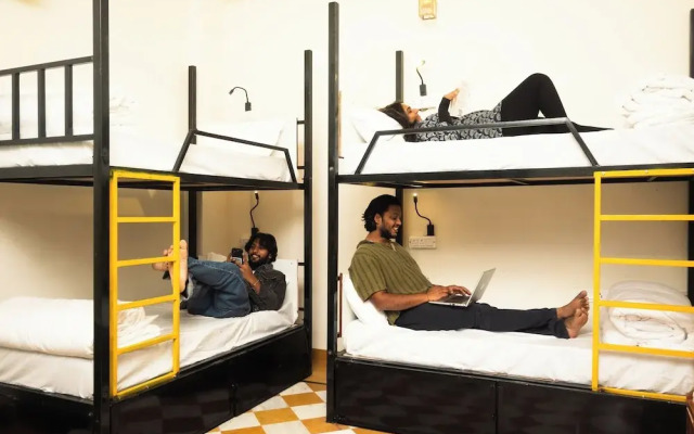 Banana Hostel