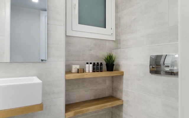 Upstreet Elegant Kolonaki 2Bd Apartment