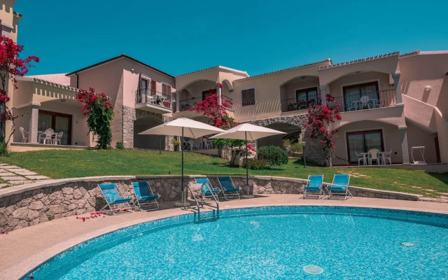 The Fantastic Residenza Badus Studio Sleeps 2 Num0828