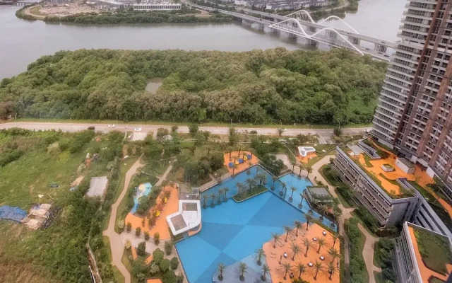 Best Location 1BR Apartment at Gold Coast PIK