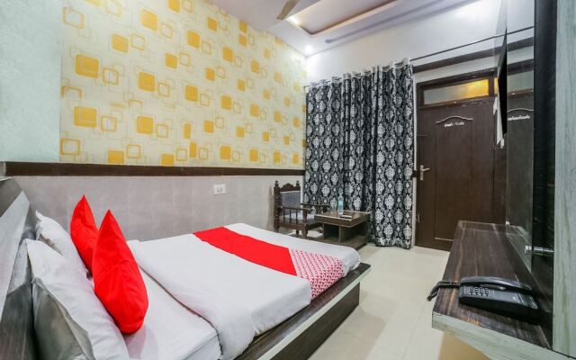 Oyo 36289 Hotel Maurvi